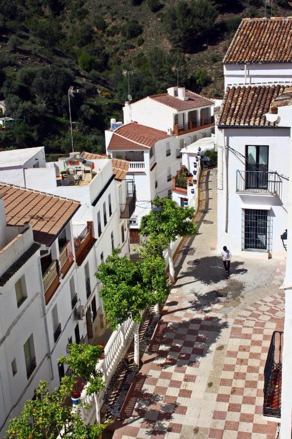 Casa Pepe La Rosa Atico Apartman Tolox Kültér fotó